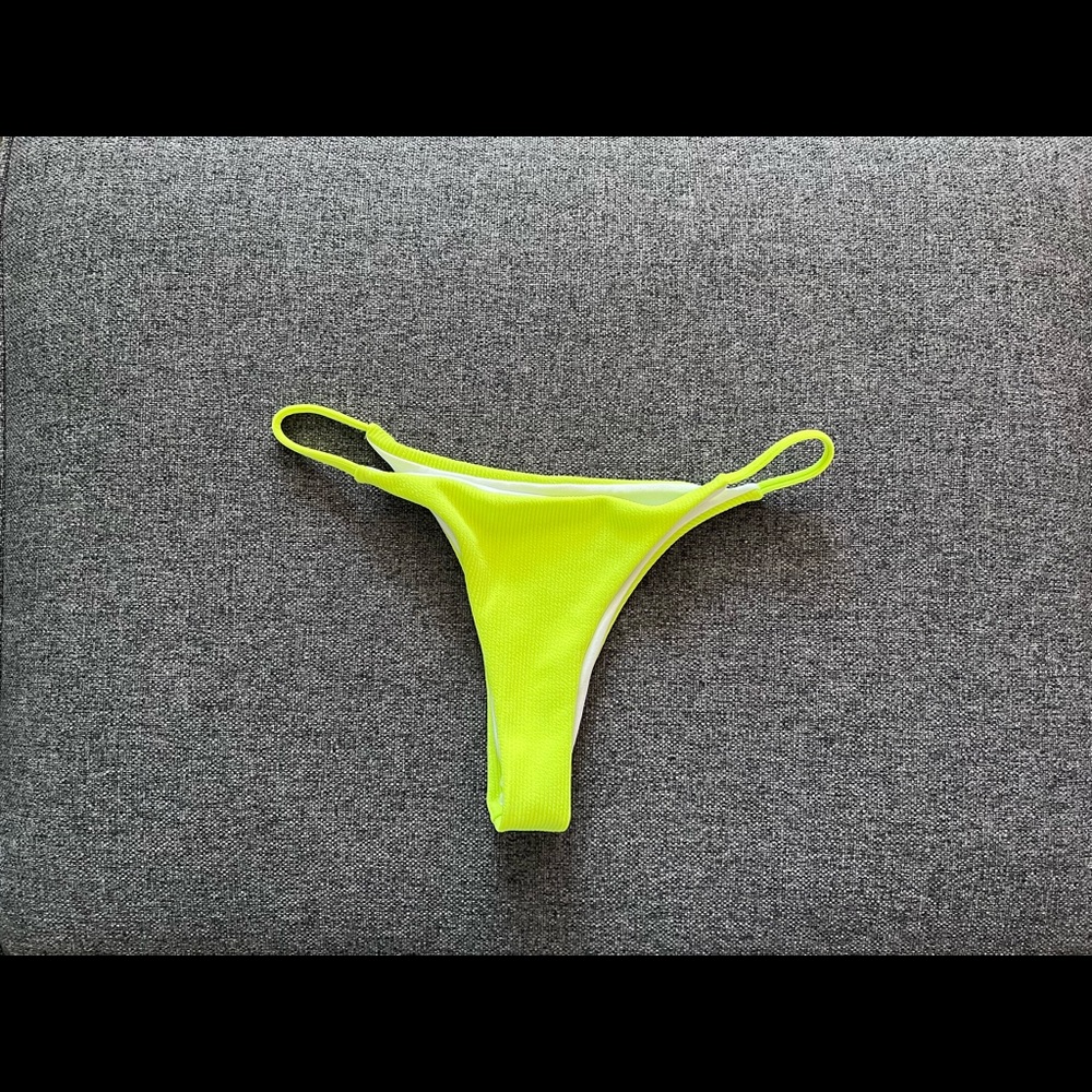 👙Neon Lime Ribbed Bikini Bottom NWOT